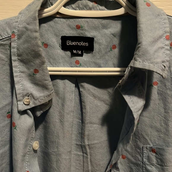 Nice button up - Picture 2 of 2